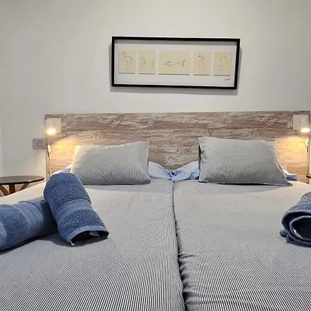 Beachside Comfort Canteras Apartment